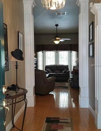 3rd image of 1080 E Lake Shore Blvd