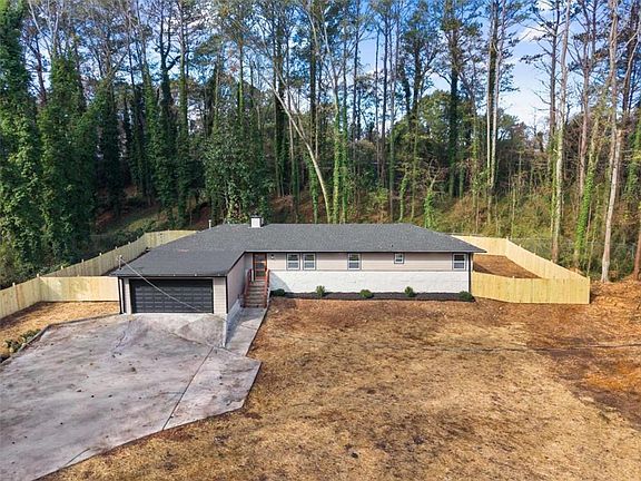 2nd image of 2950 Concord Dr