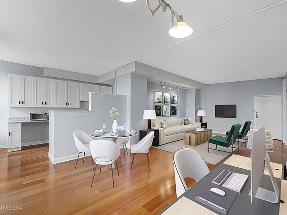 3rd image of 600 S Dearborn St APT 2212