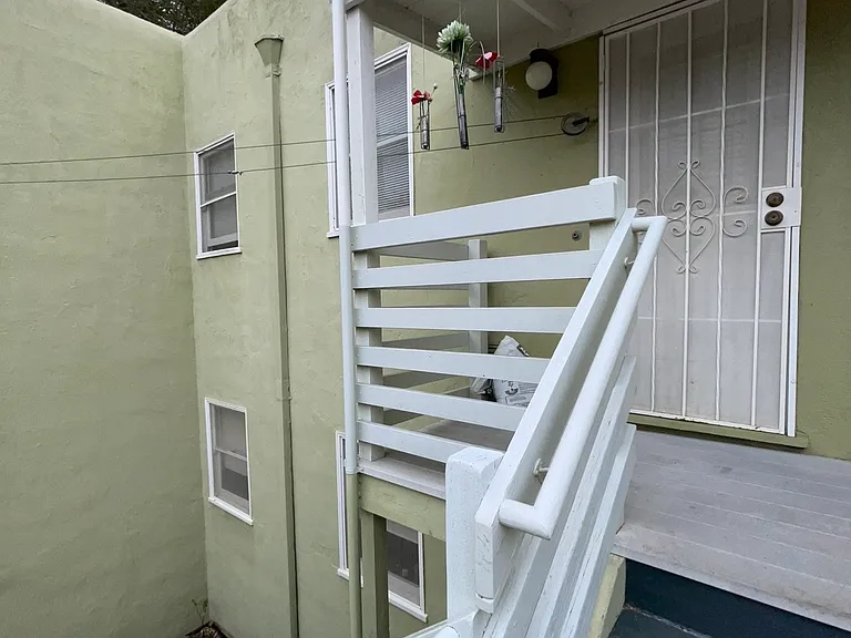 1229 Sacramento St #4 — Photo 24