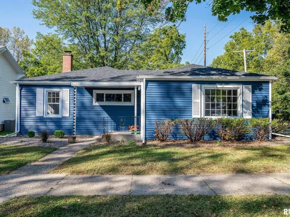 2615 4th St, Moline, IL 61265