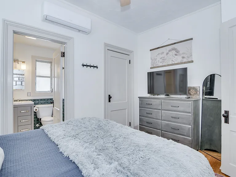 2208 Central Ave #2 — Photo 12