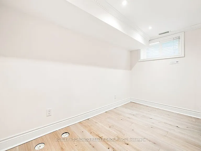 3 Timgren Dr #LOWER — Photo 13