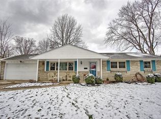 1073 Georgian Dr, Dayton, OH 45429
