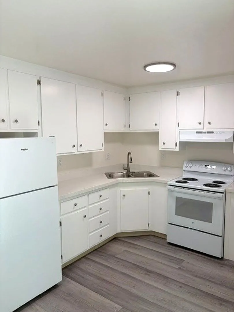 1732 Noranda Drive — Photo 1