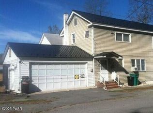 215 Keystone St, Hawley, PA 18428