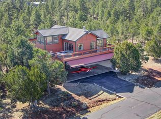 2832 Thunderbird Way, Overgaard, AZ 85933