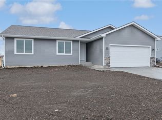 2014 Windcrest Dr, Granger, IA 50109