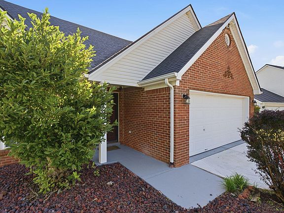 4th image of 110 Primrose Cir