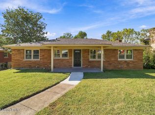 5120 Maryview Dr, Louisville, KY 40216
