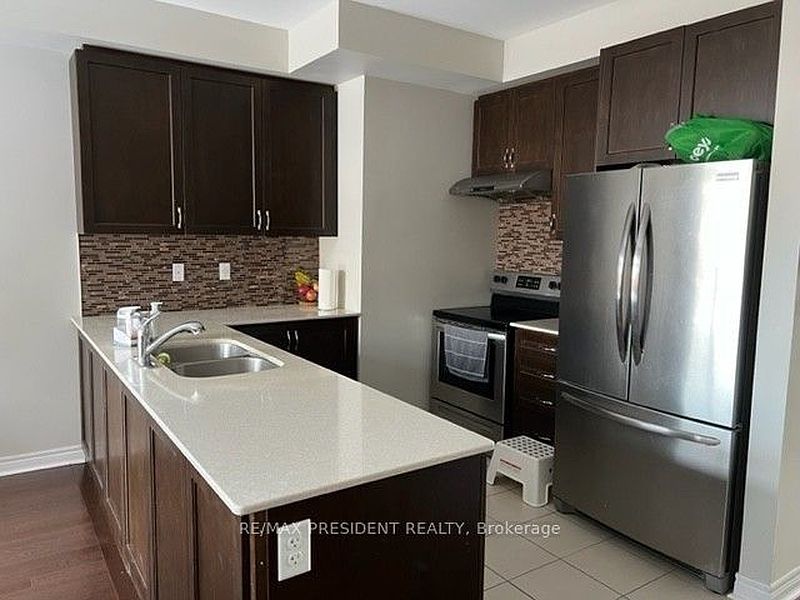 Brampton Townhouse for rent - 3 Bedrooms — photo 8