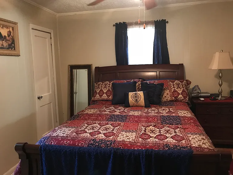 315 Bluff Ave — Photo 9