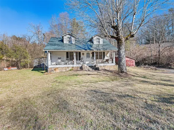 185 Campground Cemetery Rd, Whittier, NC 28789