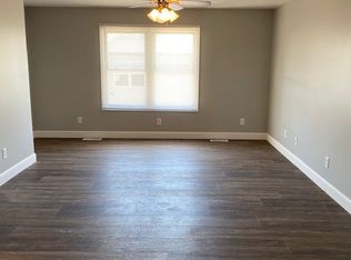 403 S Main St #10465492, Chatham, IL 62629