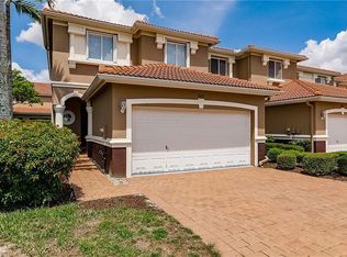 9648 Roundstone Cir, Fort Myers, FL 33967