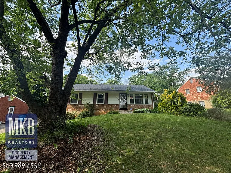 4706 Casper Dr NE — Photo 43