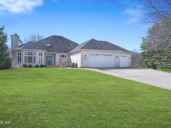 365 E Pine Meadow Ct, Morris, IL 60450