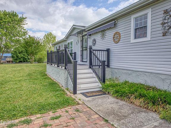 2nd image of 1112 Oakes Vista Ln