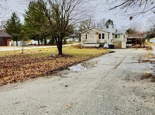 3936 Ross Rd, Gary, IN 46408