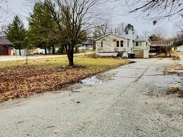 3936 Ross Rd, Gary, IN 46408