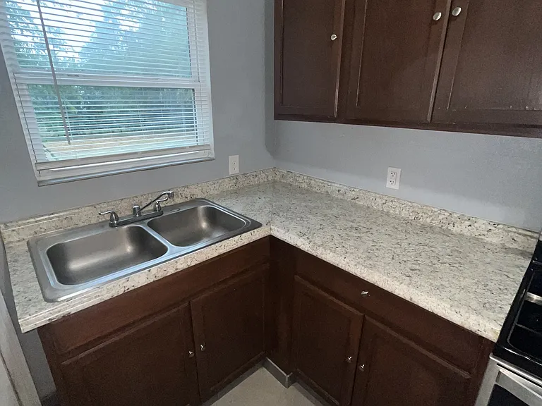 1814 Alamo Ave #1 — Photo 6