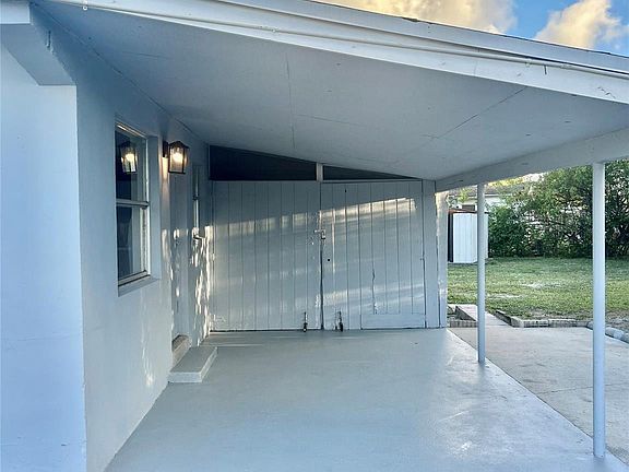 4th image of 1700 NW 15th Street