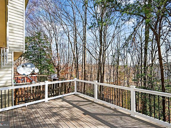 4th image of 605 Ridgecrest Ct