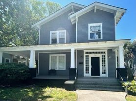 721 E 36th St, Savannah, GA