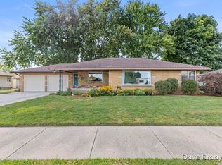 5685 Lincoln Ave, Hudsonville, MI 49426