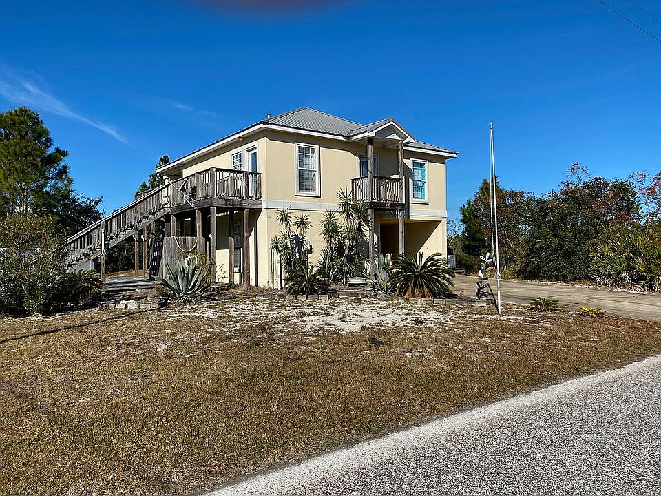 1st image of 835 Surfside Dr