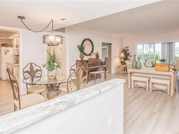 5th image of 383 Harbour Dr APT 105