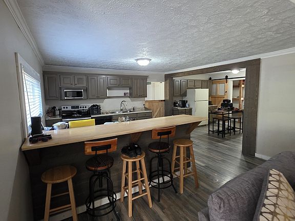 2nd image of 468 Ebenezer Rd