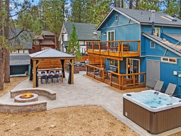 39023 Waterview Dr, Big Bear Lake, CA 92315