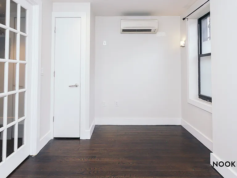 72 Maujer St #1A — Photo 5