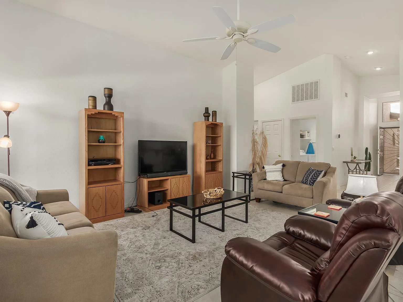 2 bed, 1673 sqft, $2,000 — Photo 3
