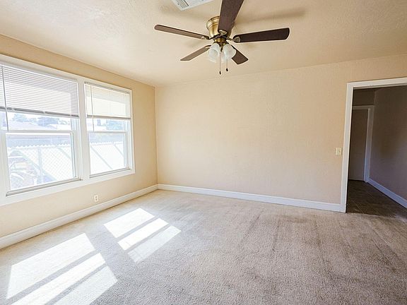4th image of 306 NE 1st Avenue