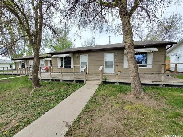 1508 Armada STREET, Vanguard, SK S0N 2V0