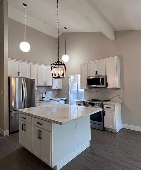 2455 American River Dr — Photo 3