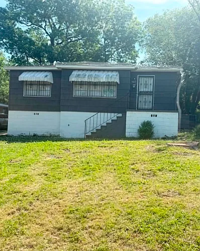 937 Center Way SW Photo 1