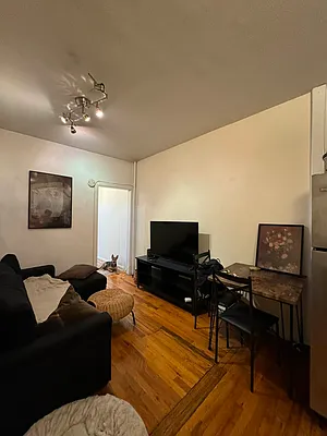 Rented by Oxford Property Group | media 20