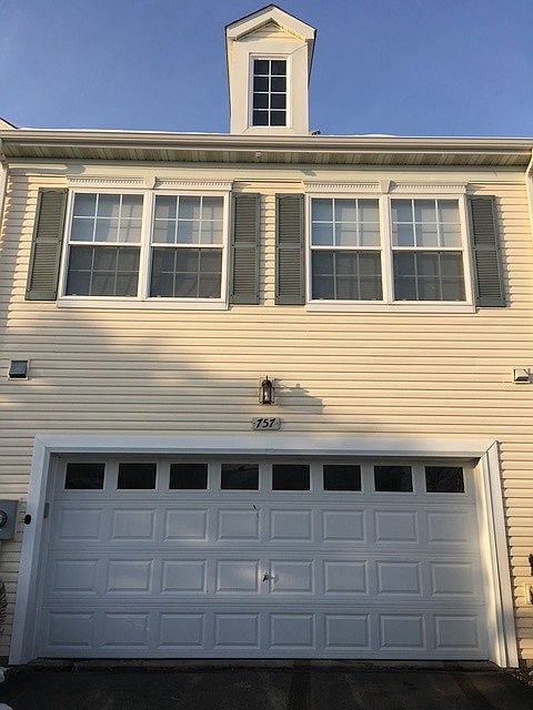 1st image of 757 Cobblestone Way