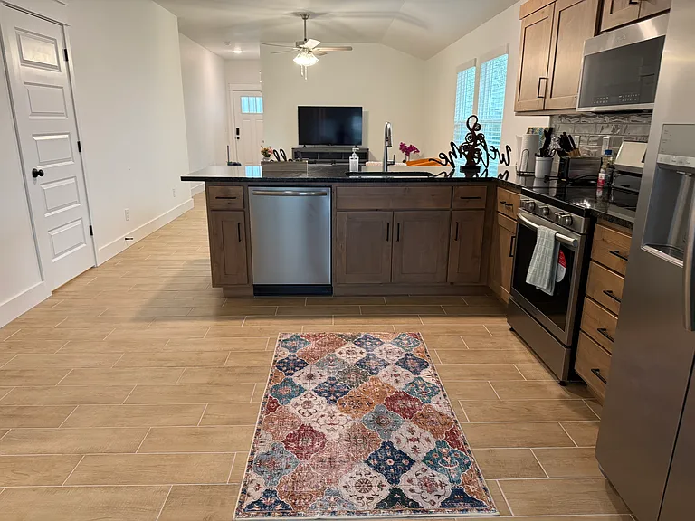 2111 Bluebonnet Ln — Photo 5