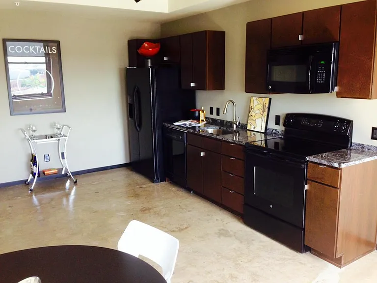 Lone Star Gas Lofts II — Photo 25