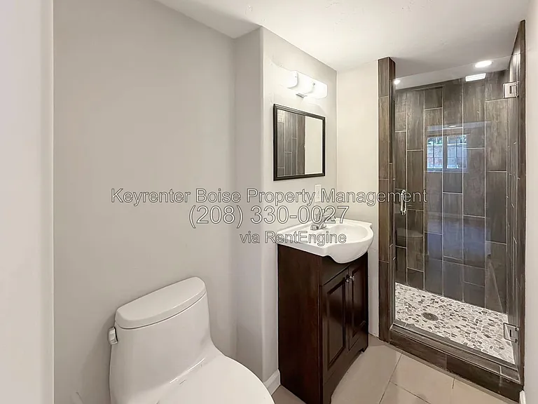 2208 W State St — Photo 21