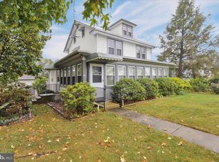 1658 Fairview Dr, Leesport, PA 19533