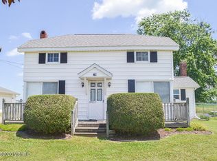 241 Stringtown Rd, Quincy, MI 49082