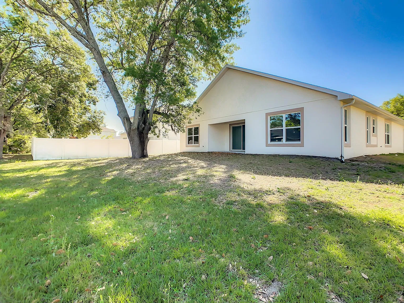 4 bed, 1777 sqft, $1,850 — Photo 2