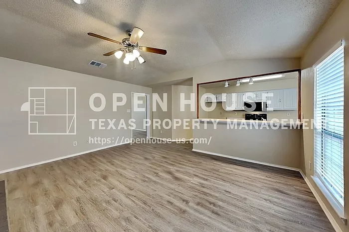4418 Santa Cruz Ln — Photo 5