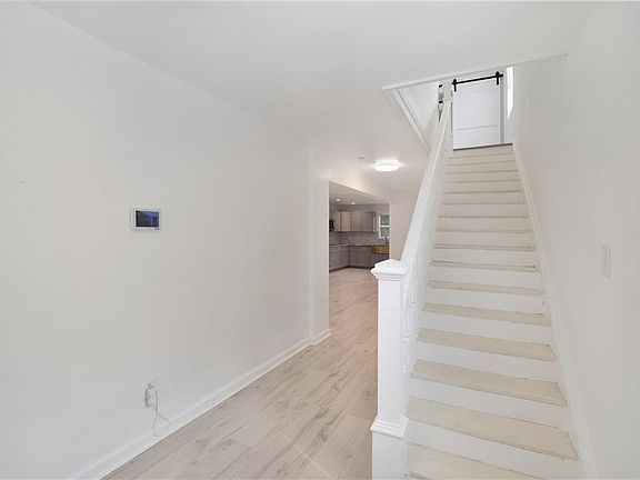 5th image of 306 Wellons St