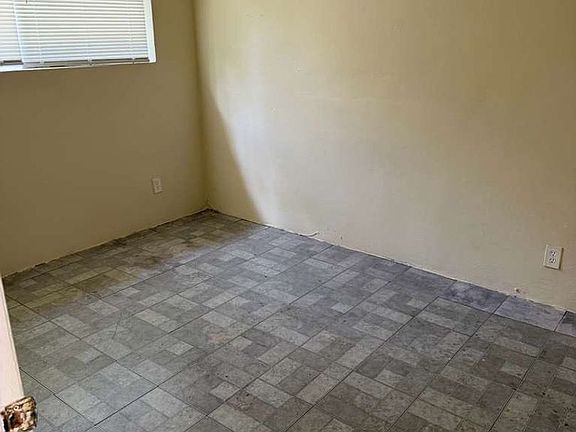 3rd image of 529 NW 8th Ave #3